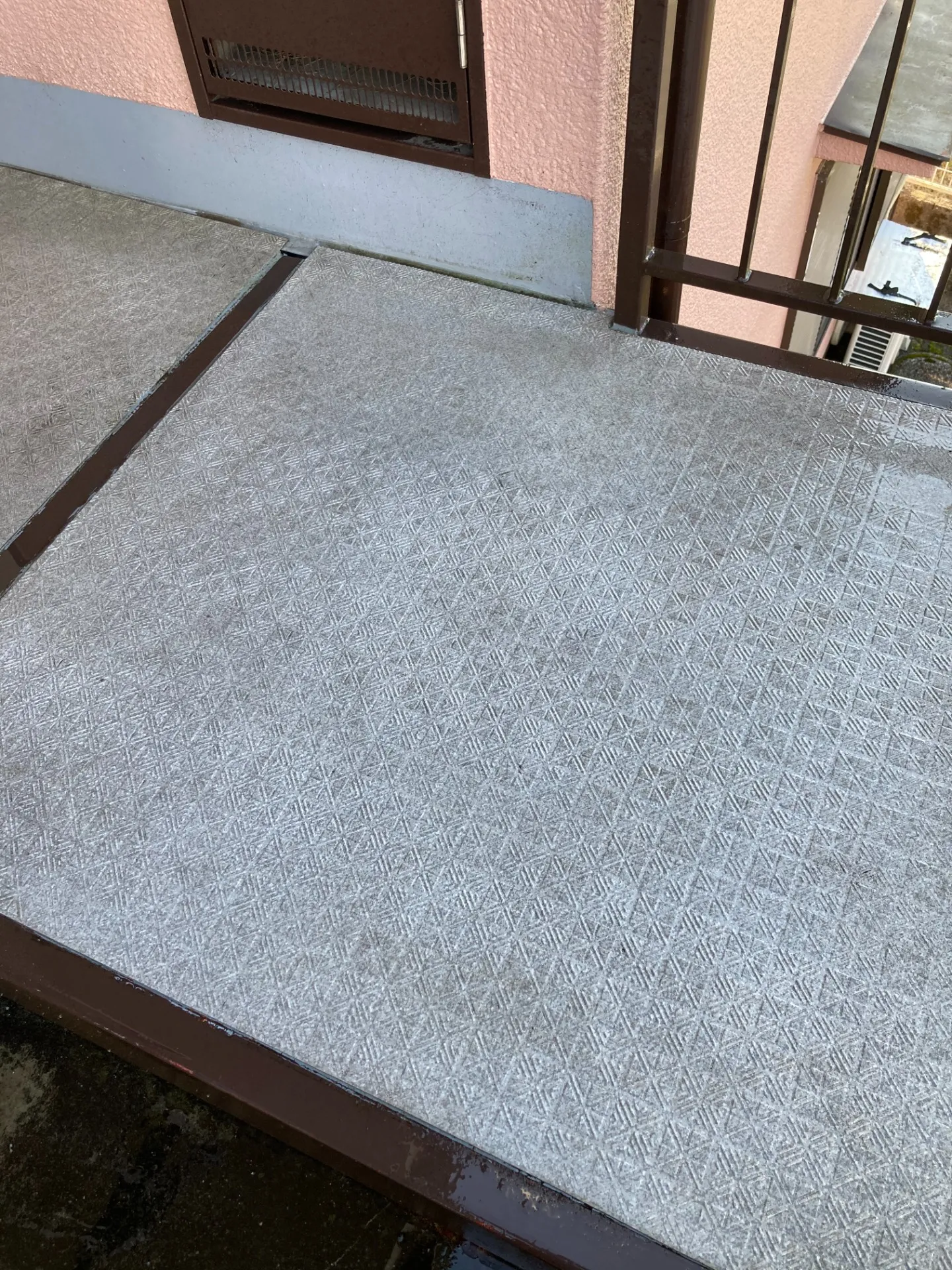共用部通路階段 高圧洗浄